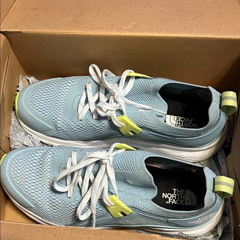 The North Face Women’s Vectiv hiking / golf shoes